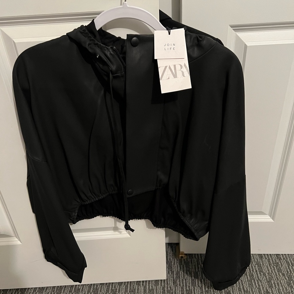 Womens Zara jacket NWT size medium black